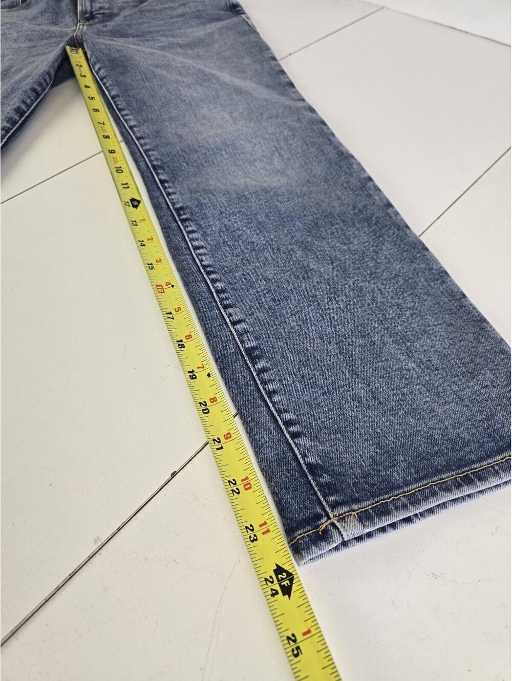 Good American Good Curve Straight Leg Jean Size 6/28 ( 24" Inseam) - Picture 12 of 14